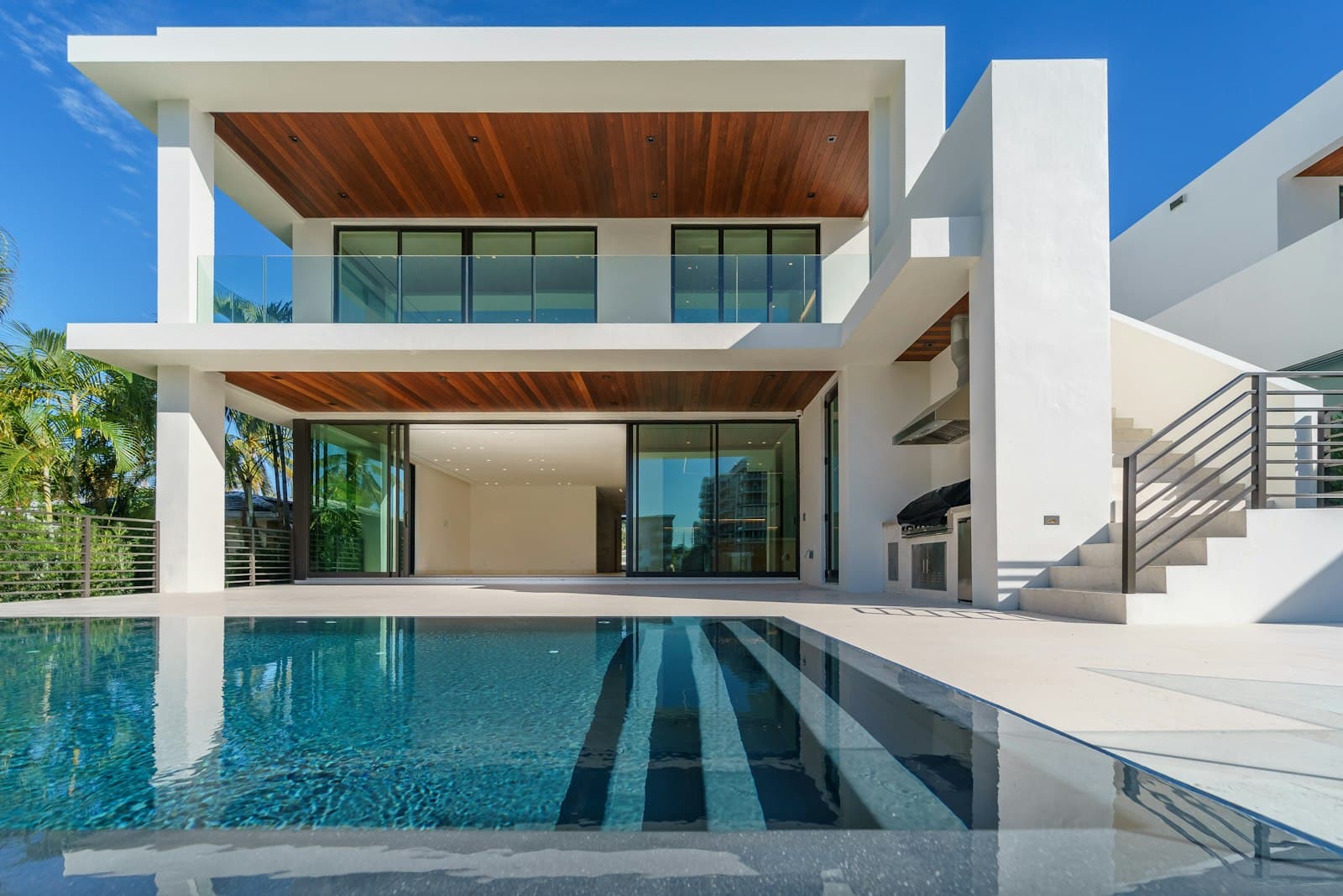 Kemerburgaz'da Orman Manzaralı Villa